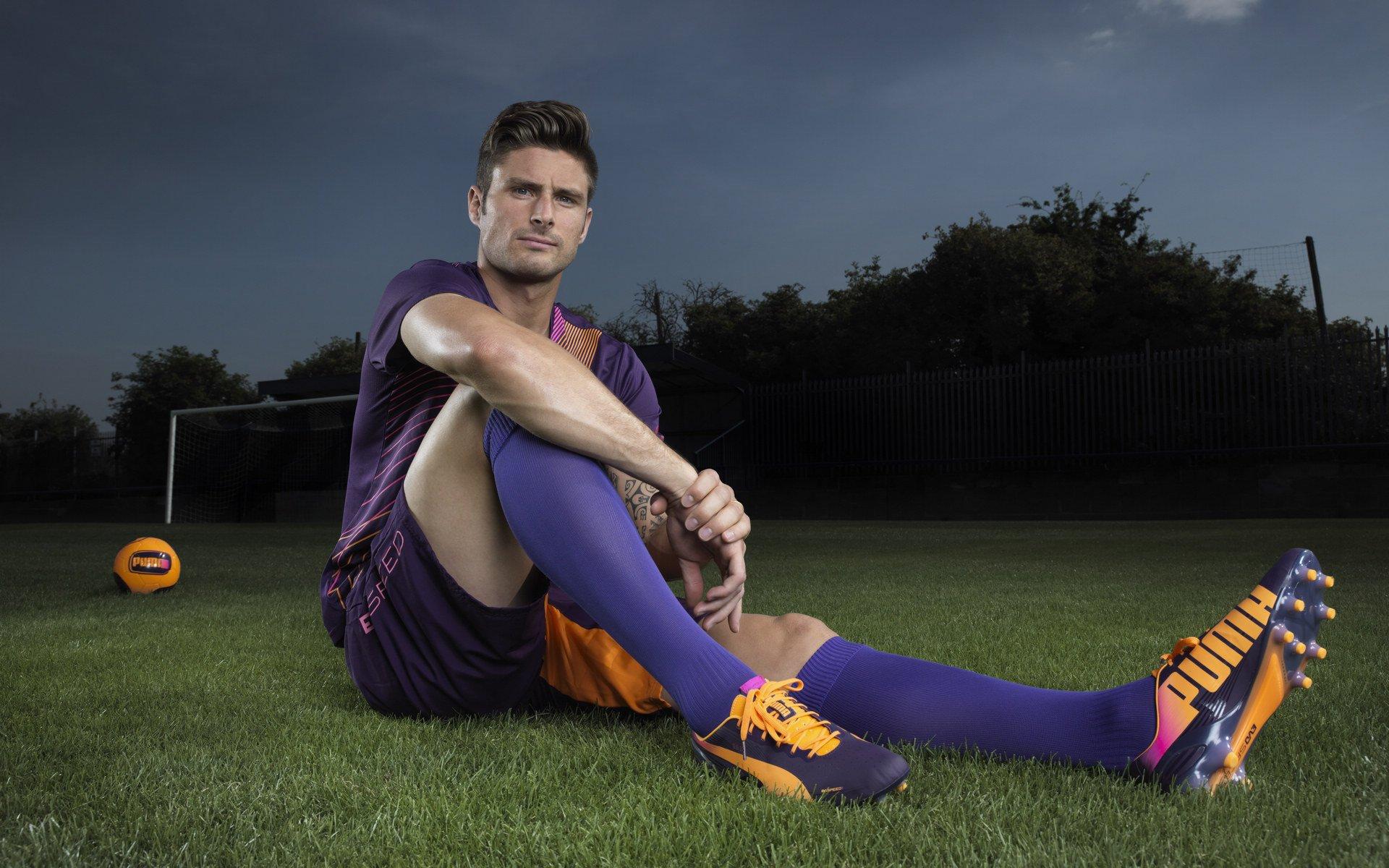 摩洛哥记者金球奖投票引关注，阿什拉夫力压新星居首，吉拉西异军突起