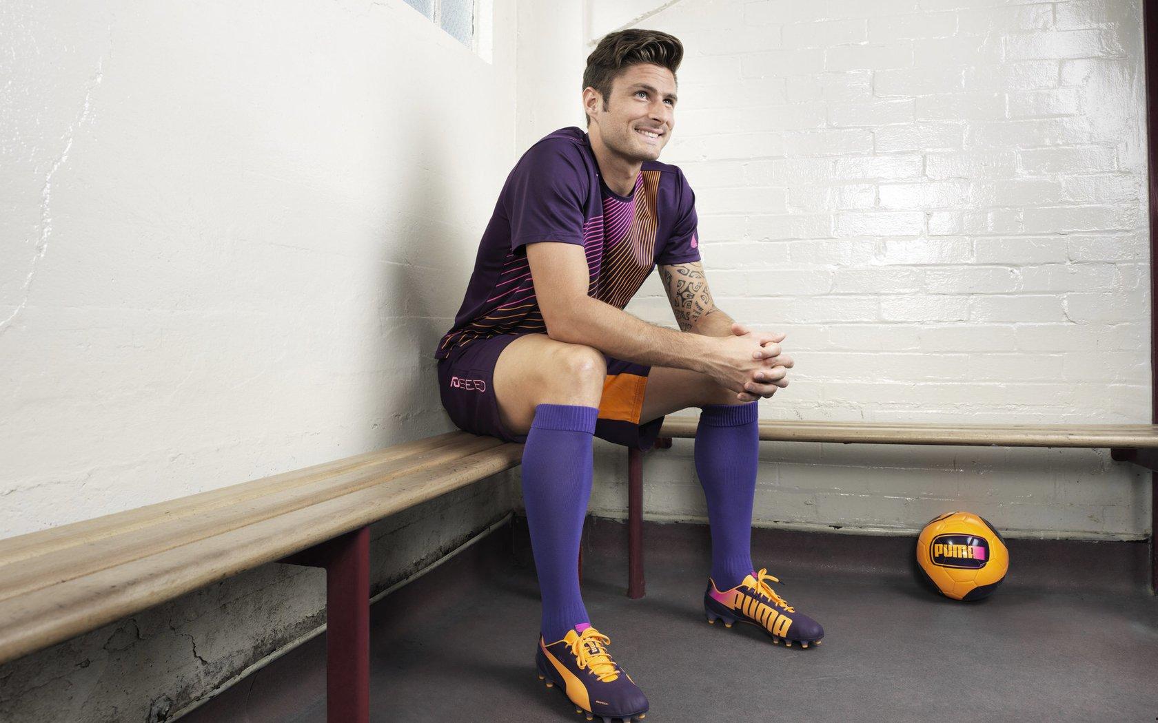 瓜迪奥拉坦承执教生涯最大挑战，直言皇萨环境独特，若上季掌皇马帅印恐已下课